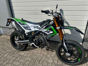 Rieju MRT 50 SM Pro Wit Groen