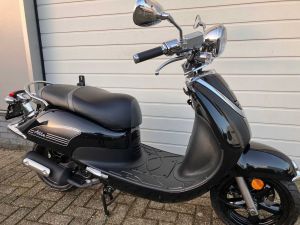 Sym Allo Euro4 bromscooter nieuwstaat!