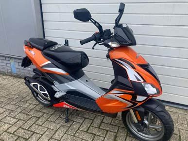 Gebruikte Scooter Kopen | Tweedehands Brommer Kopen | van Seggeren