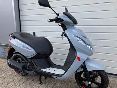 Gebruikte Scooter Kopen | Tweedehands Brommer Kopen | van Seggeren